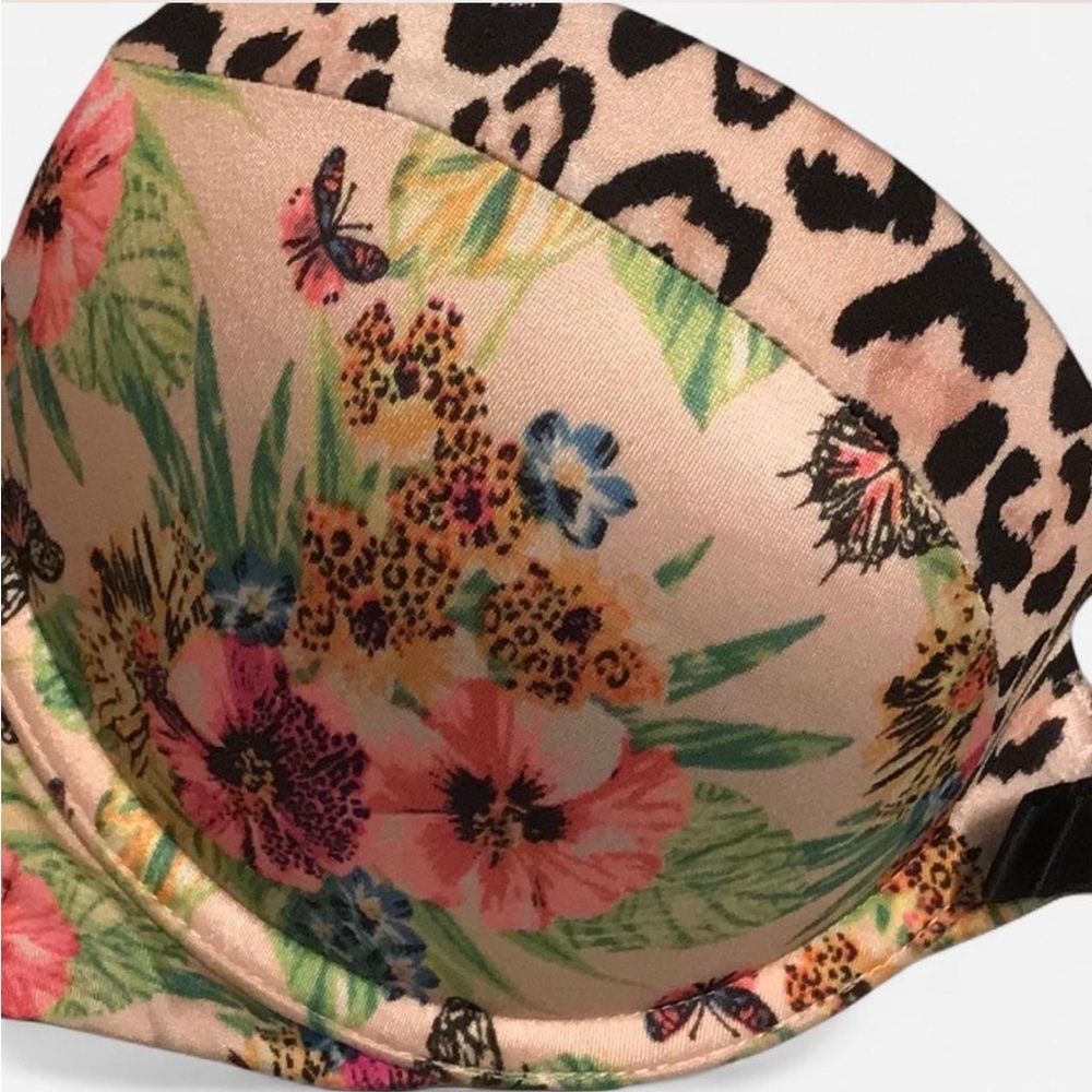🌸🐆 Victoria’s Secret Very Sexy push up bra - Picture 2 of 6